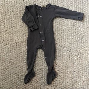 Loved Baby dark grey snap footed pajamas